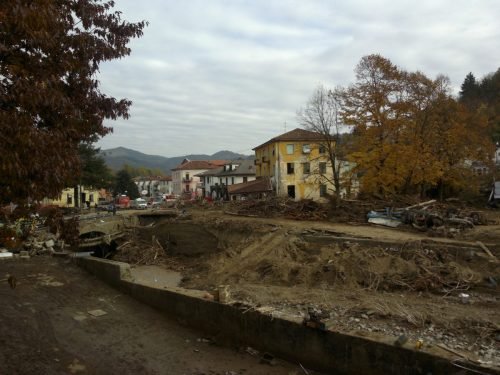 alluvione-in-val-di-vara-sp-borghetto-di-vara-02-05-11-2011-19-3