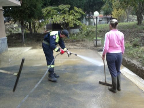 alluvione-in-val-di-vara-sp-borghetto-di-vara-02-05-11-2011-23-3