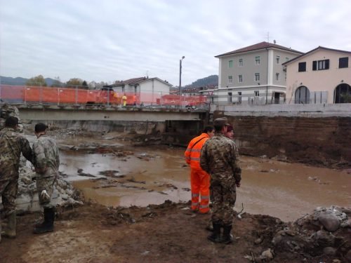 alluvione-in-val-di-vara-sp-borghetto-di-vara-02-05-11-2011-58-1