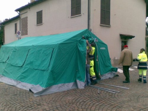 giornata-promozionale-presso-auguri-in-piazza-caprino-bg.sco-13-12-2009-10
