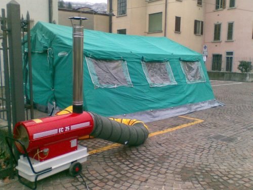 giornata-promozionale-presso-auguri-in-piazza-caprino-bg.sco-13-12-2009-2