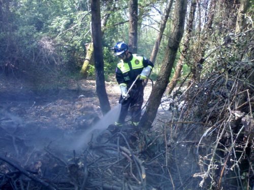 principio-dincendio-loc.-faida-14-04-2009-4