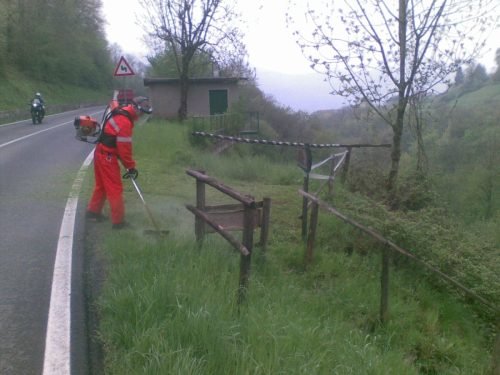 pulizia-sentieri-caprino-bergamasco-24-04-2010-6