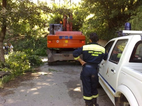 ripristino-strada-cambreno-maltempo-27-05-2011-3
